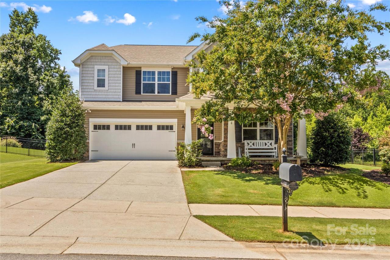 130 E Warfield Dr., Mooresville, NC 28115