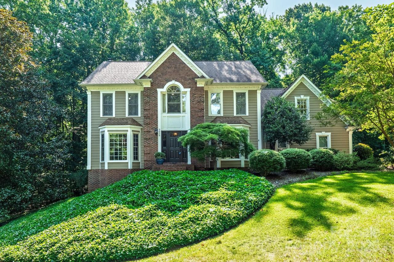 5024 Ardenwoods Dr., Charlotte, NC 28215