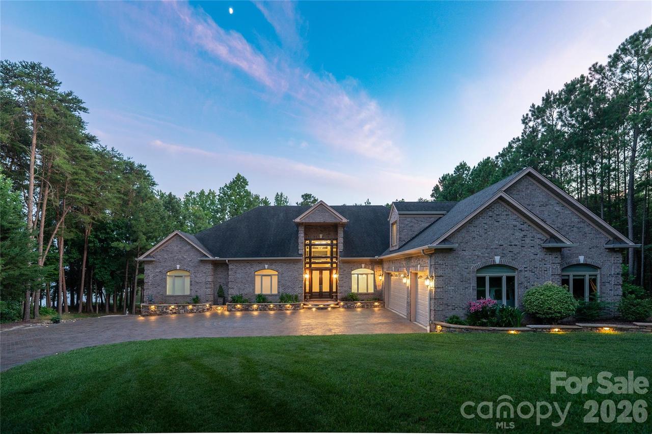 305 Mallard Dr., New London, NC 28127