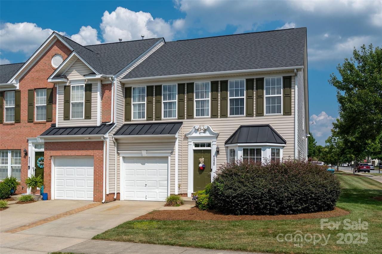 6225 Harrisburg Plz., Harrisburg, NC 28075