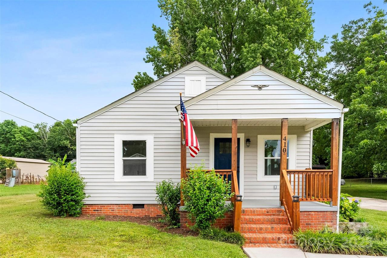 410 Gann St., Lowell, NC 28098