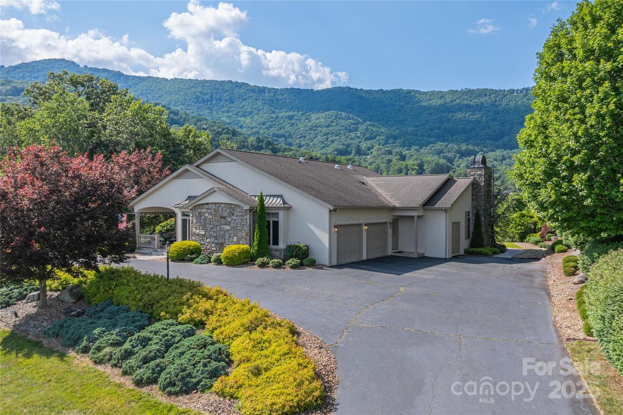 31 Chickering Ln., Waynesville, NC 28786