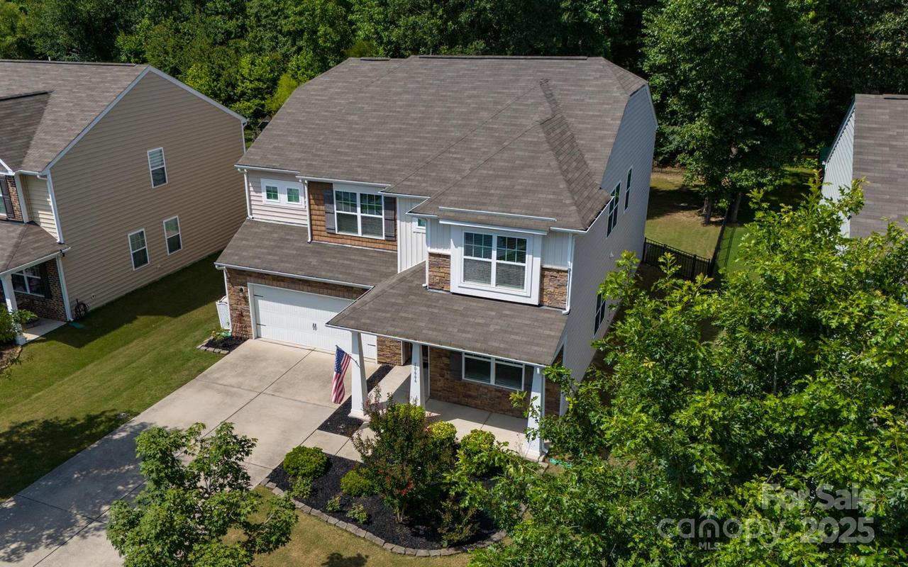 10666 Sapphire Tr., Davidson, NC 28036