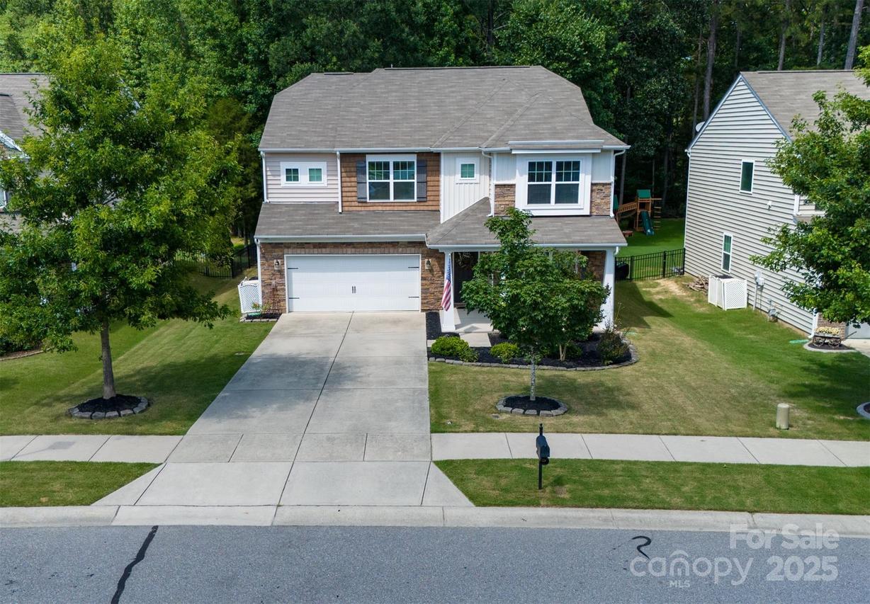 10666 Sapphire Tr., Davidson, NC 28036