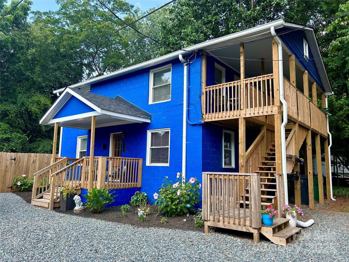 1034 Charles Ave., Charlotte, NC 28205