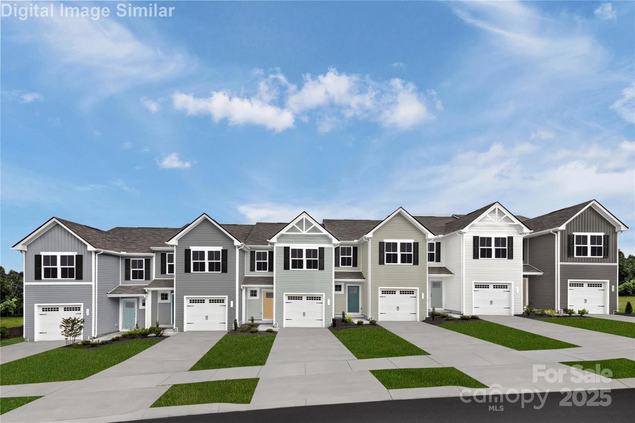5925 Granbury Dr., Kannapolis, NC 28081