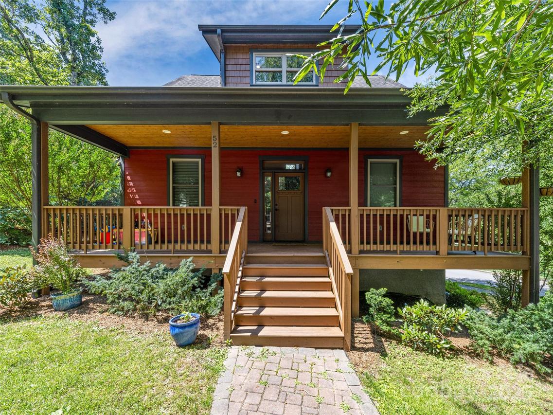 52 Pinedale Rd., Asheville, NC 28805