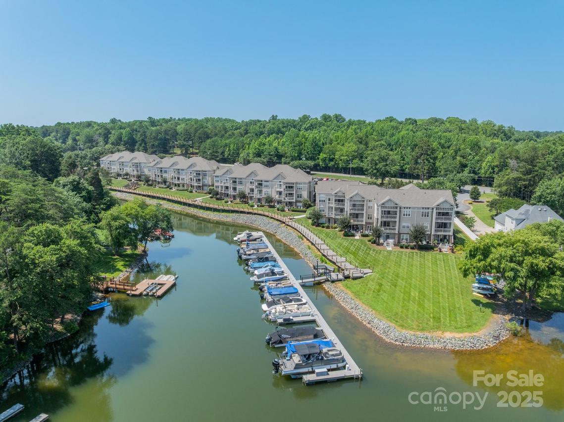 104 Pier 33 Dr. #303, Mooresville, NC 28117