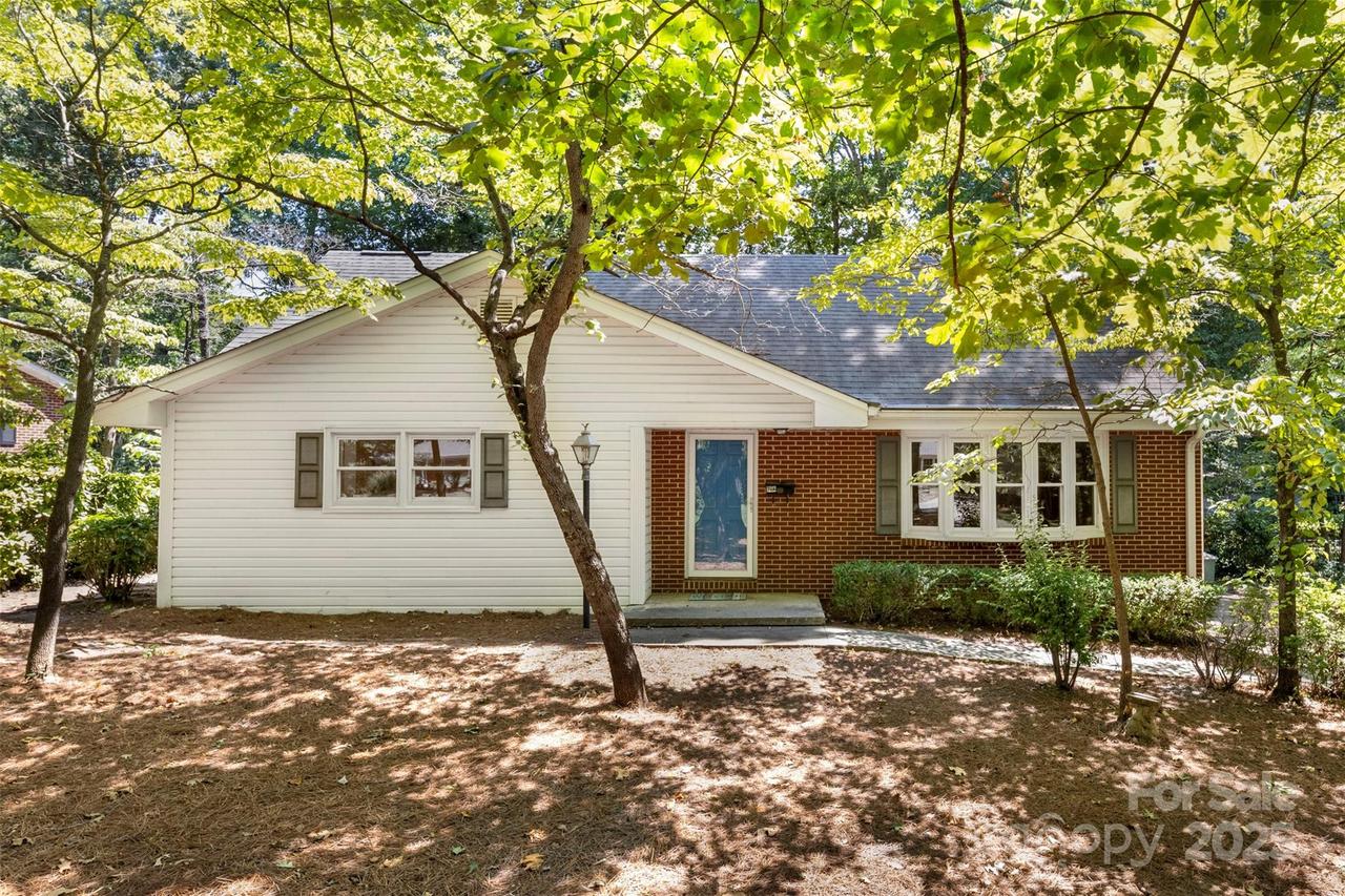 1212 Monroe Dr., Gastonia, NC 28054