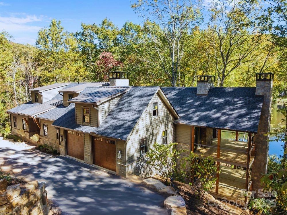 95 Cardinal Trace, Lake Toxaway, NC 28747