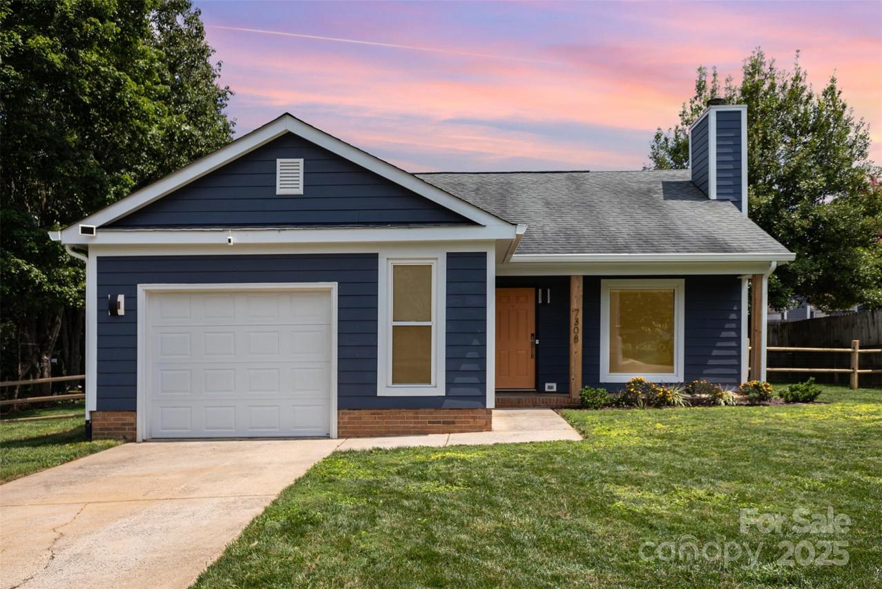 7308 Barn Stone Dr., Charlotte, NC 28227