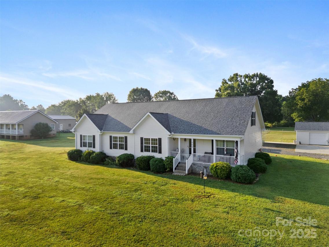 568 Faith Rd., Mooresville, NC 28115