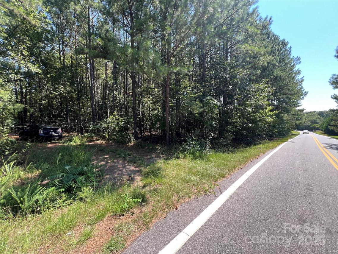 Hollis Rd., Ellenboro, NC 28040