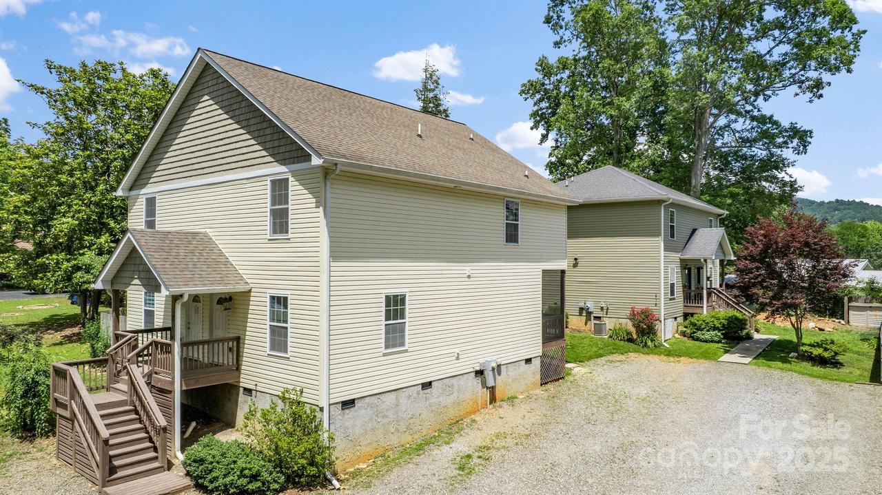212 & 214 Portmanvilla Rd., Black Mountain, NC 28711