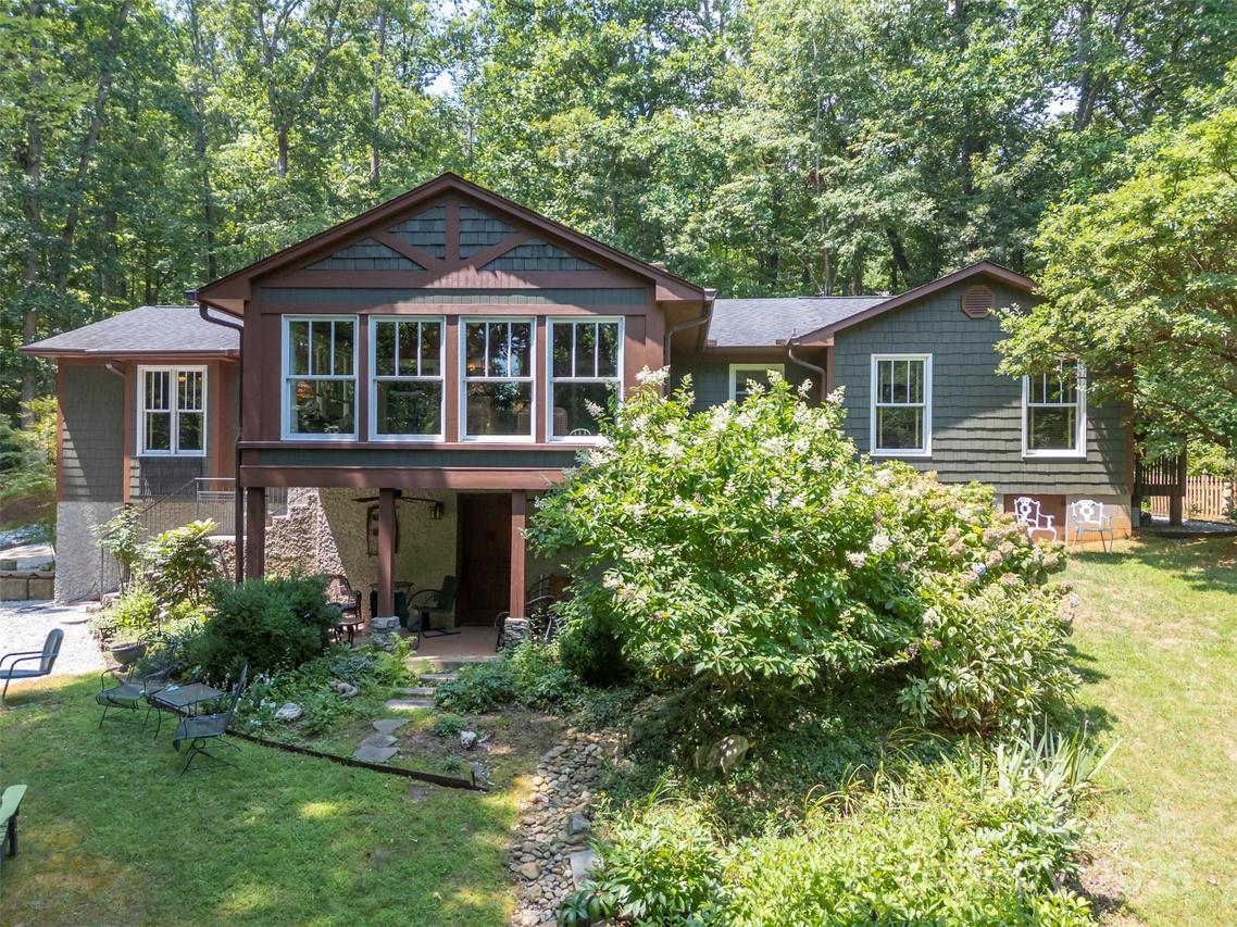 85 Red Bird Rd., Tryon, NC 28782