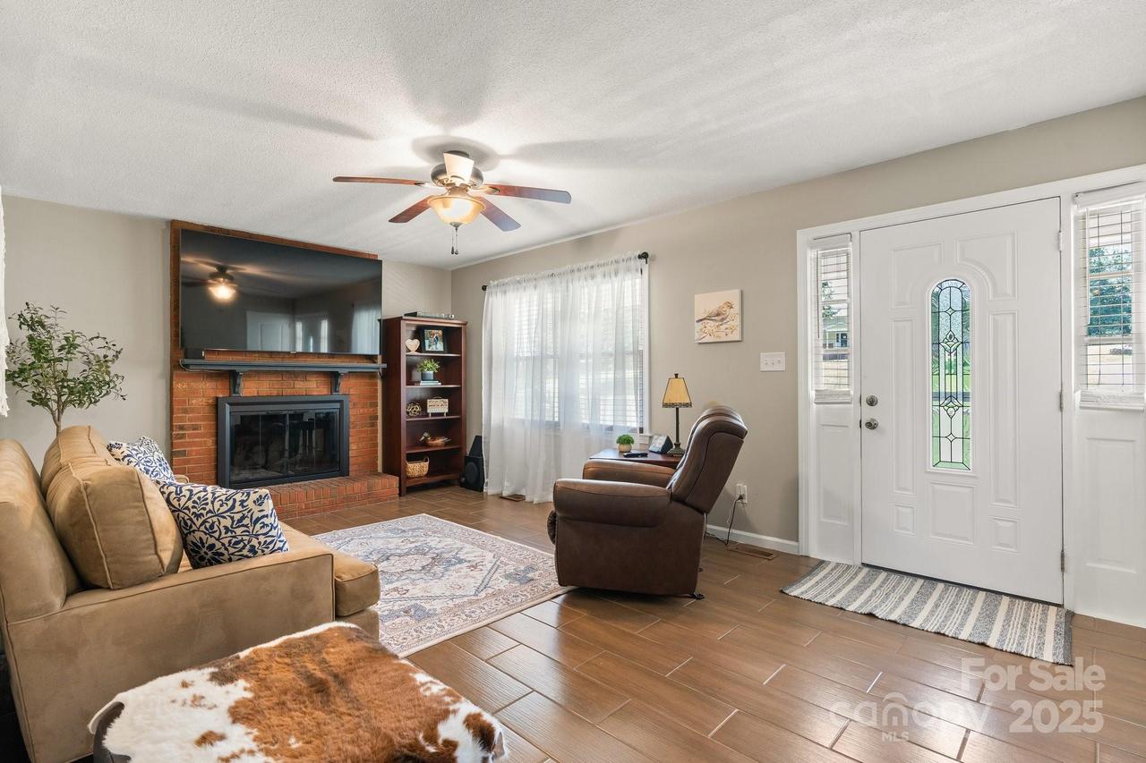 100 Pinecrest Ct., Taylorsville, NC 28681