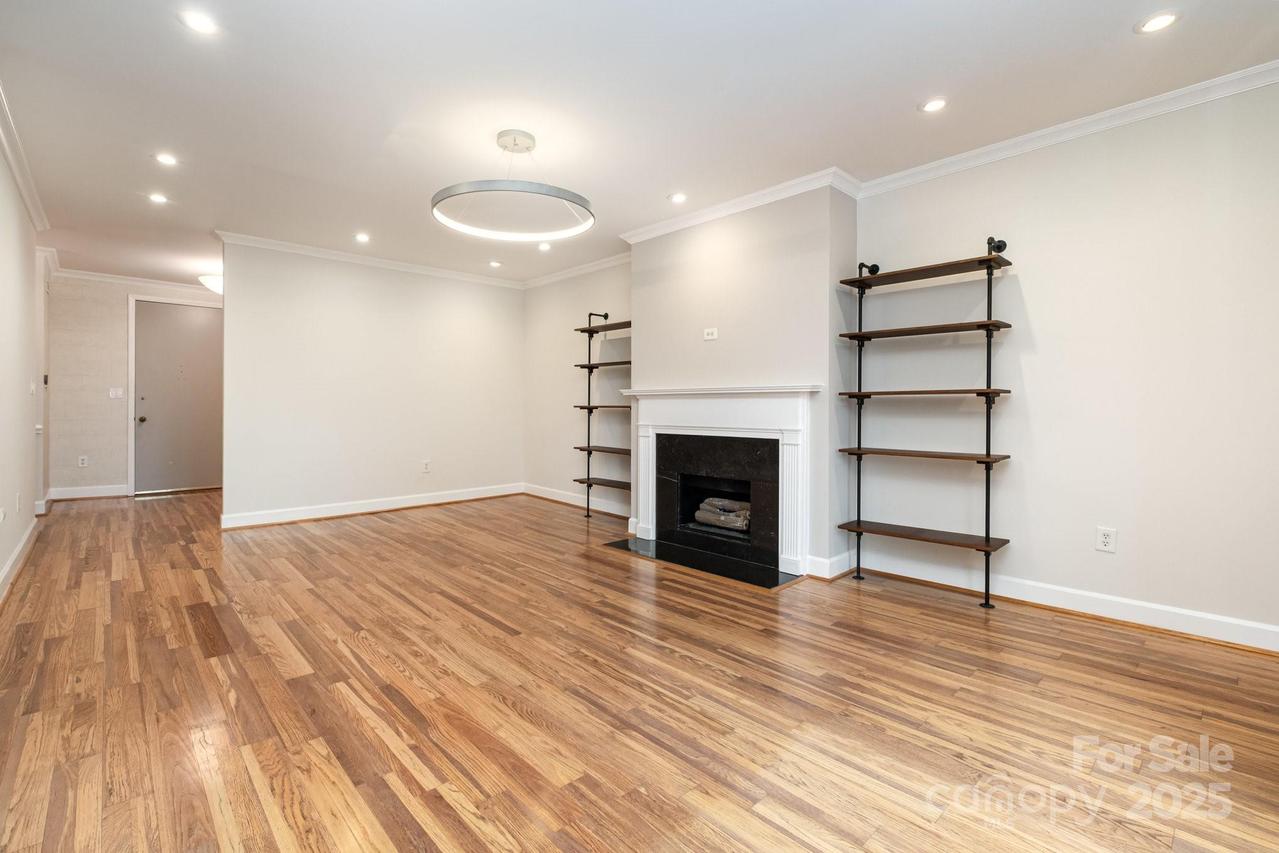 830 Cherokee Rd., Charlotte, NC 28207