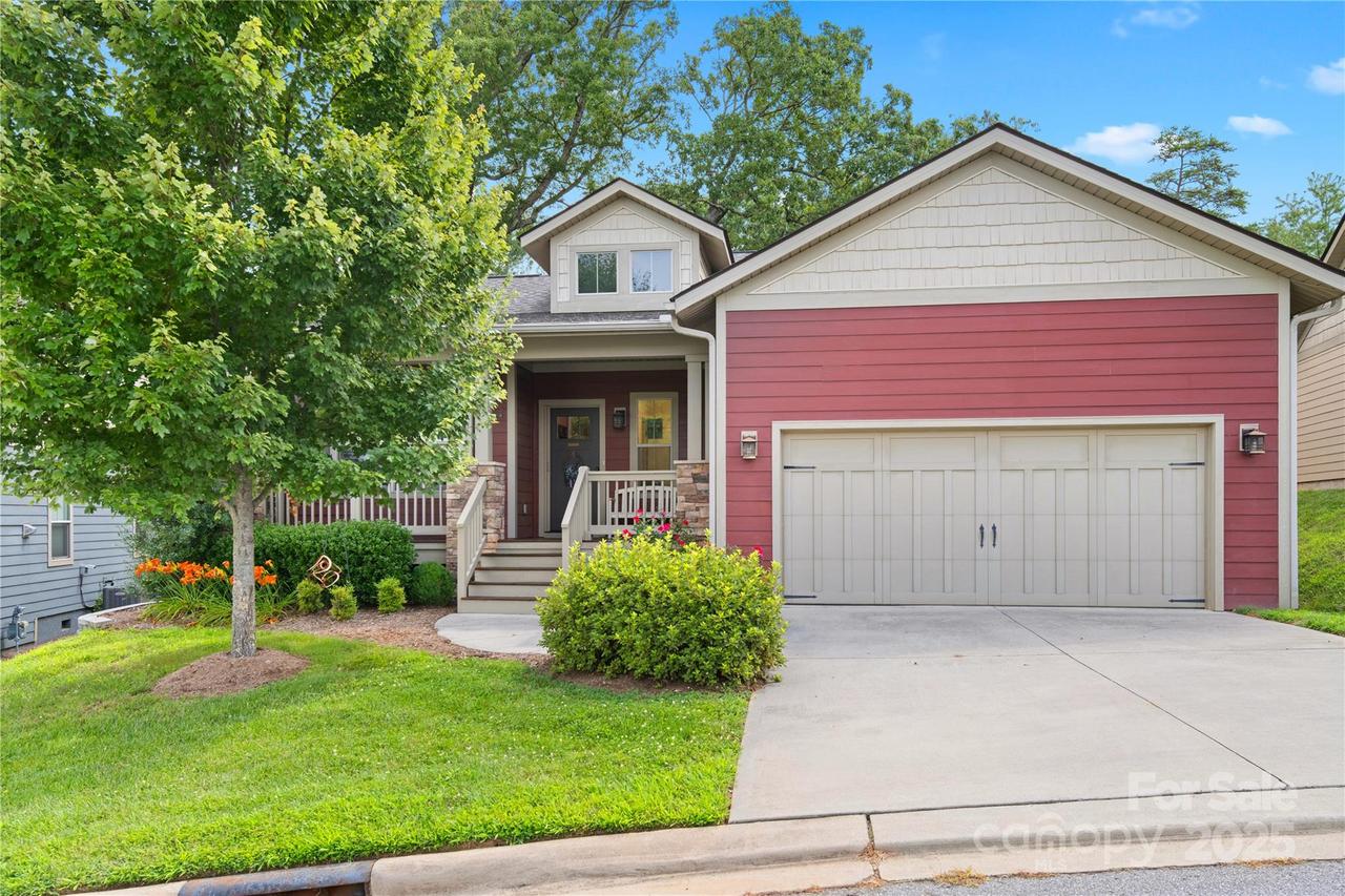 53 Loftin St., Weaverville, NC 28787