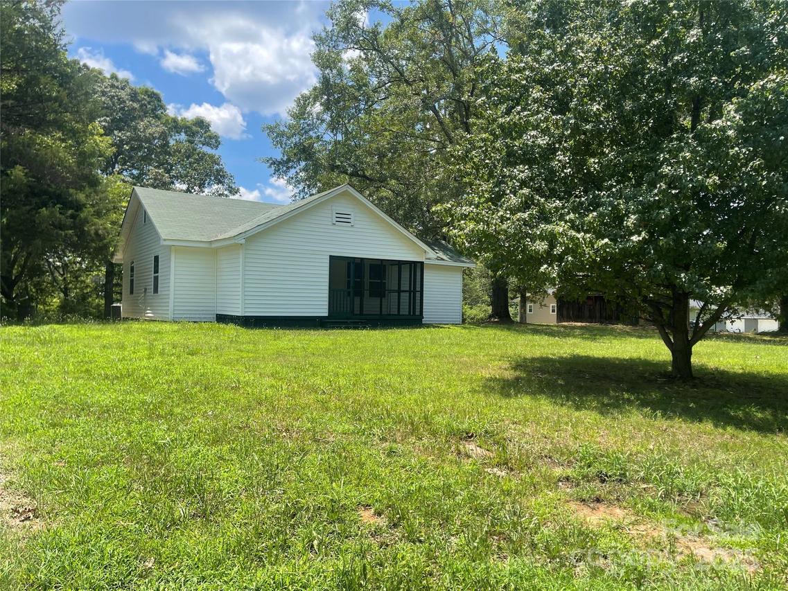 576 Morrow Motor Rd., Forest City, NC 28043