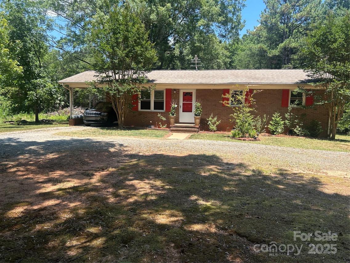 174 Crossrail Rd., Mooresville, NC 28115