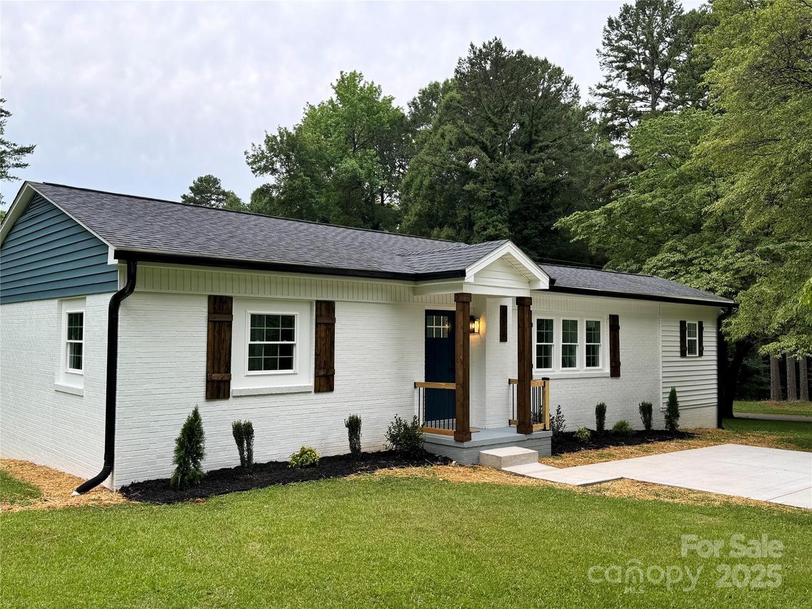 911 S Spencer Ave., Spencer, NC 28915
