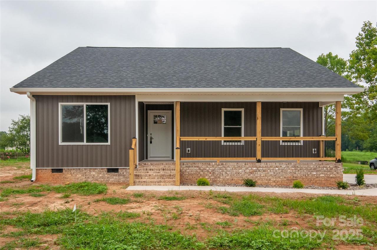 107 Viewmont Ln., Ronda, NC 28670