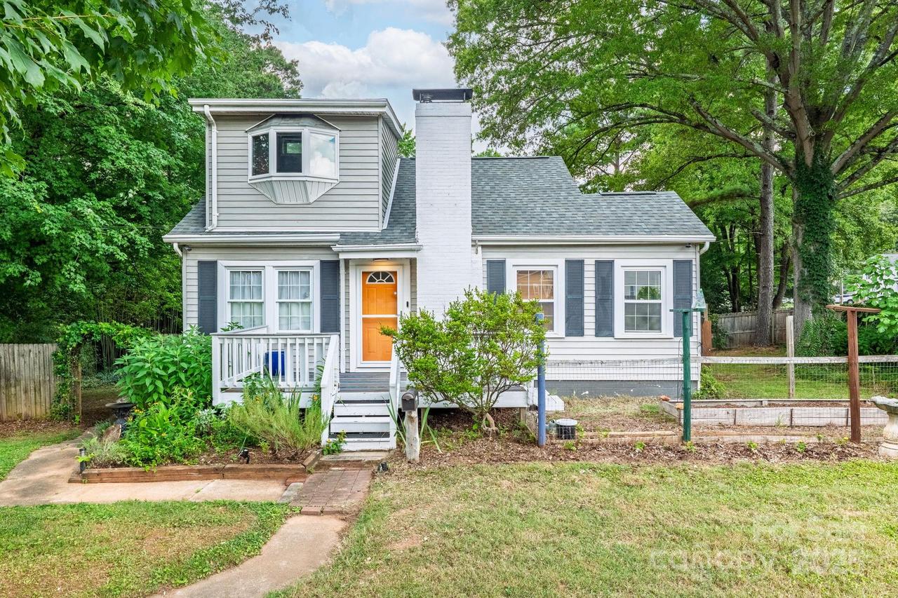 4257 Acorn St., Charlotte, NC 28205