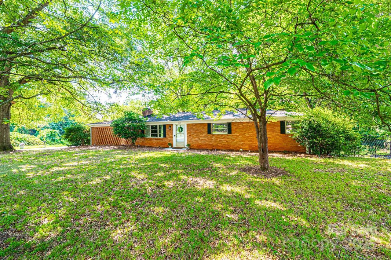 464 23rd Avenue Dr., Hickory, NC 28601