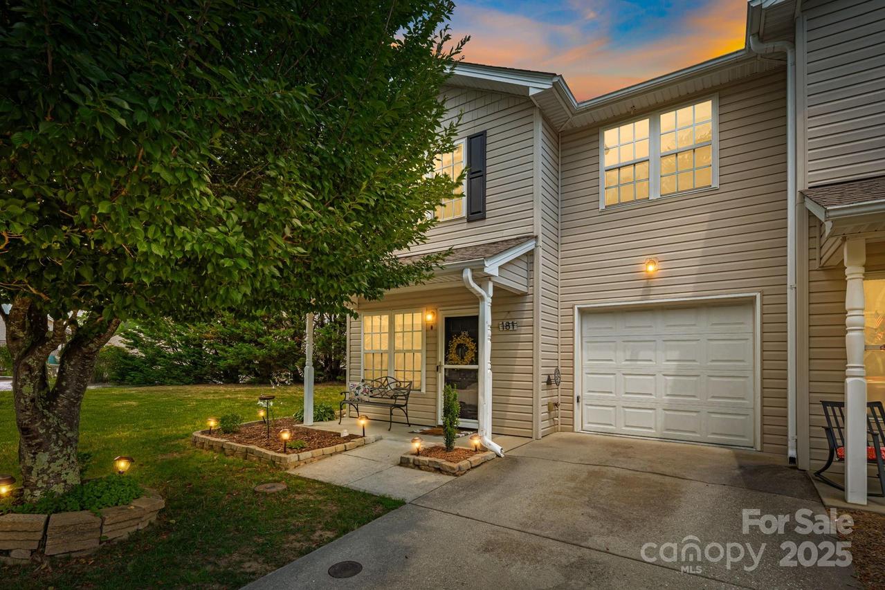 181 Farington Cir., Fletcher, NC 28732