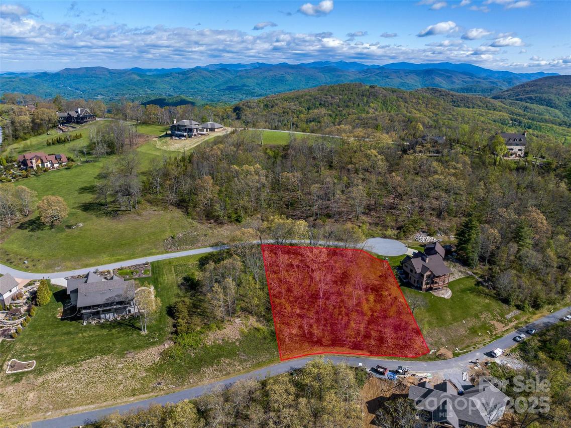 416 Summerset Dr. #83, Hendersonville, NC 28792