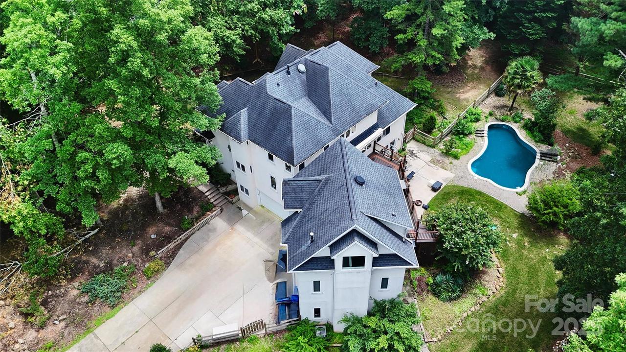 1802 Walden Pond Ln., Waxhaw, NC 28173