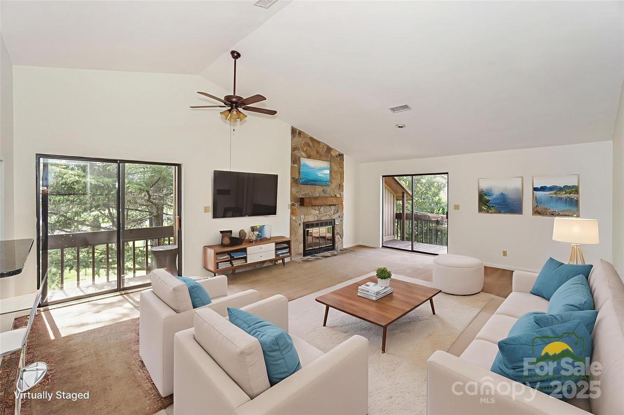 821 Mallard Head Ln., Mooresville, NC 28117