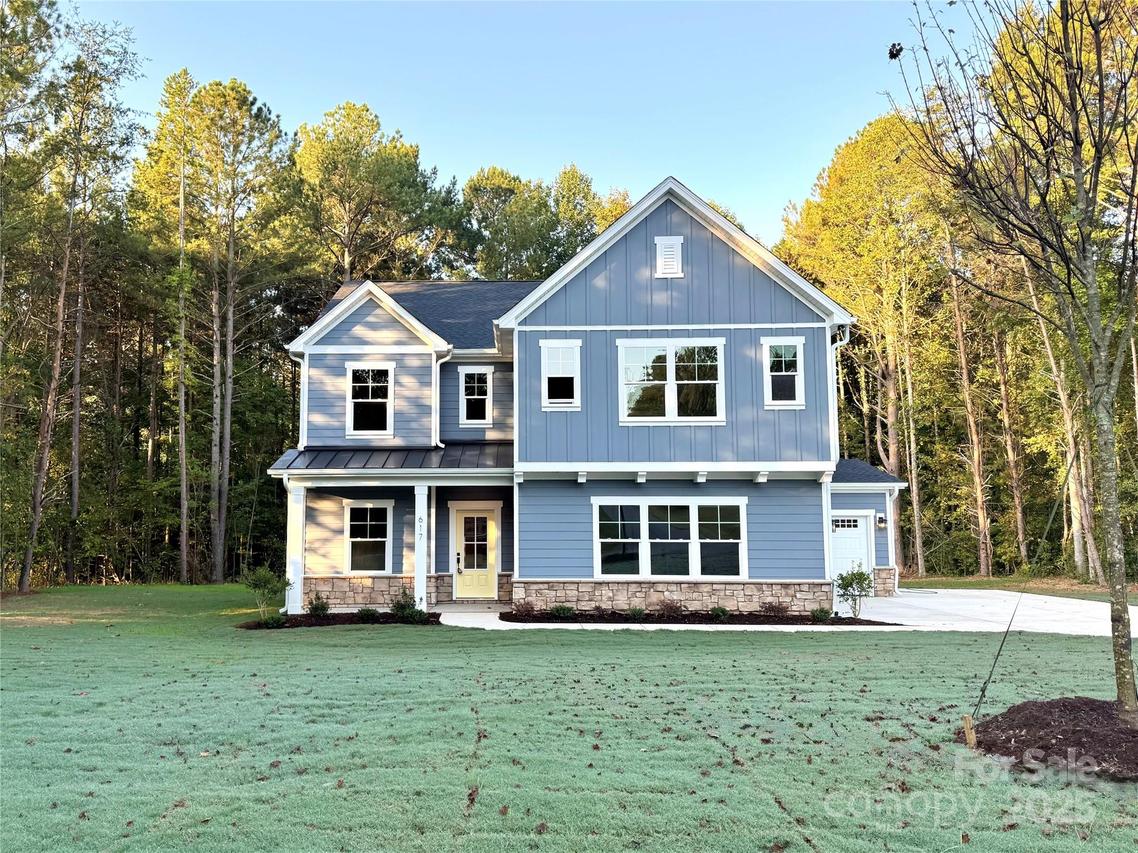 617 Autumnlight Dr., Salisbury, NC 28147