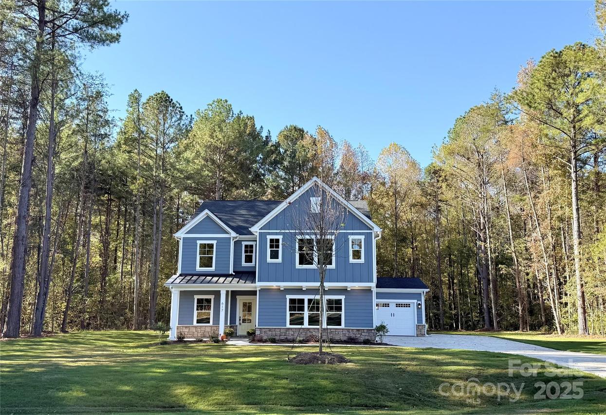 617 Autumnlight Dr., Salisbury, NC 28147