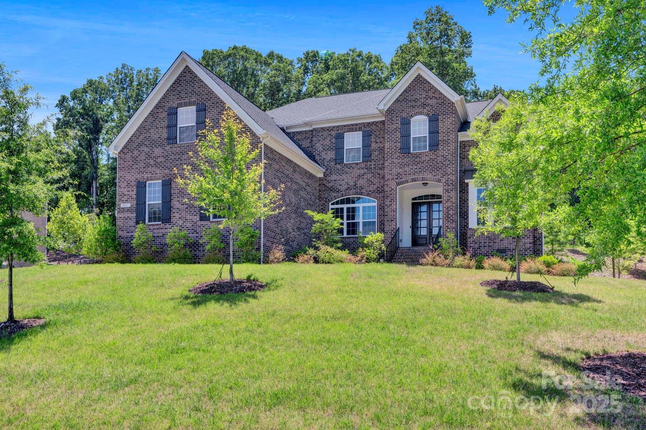 2017 Belle Grove Dr., Marvin, NC 28173