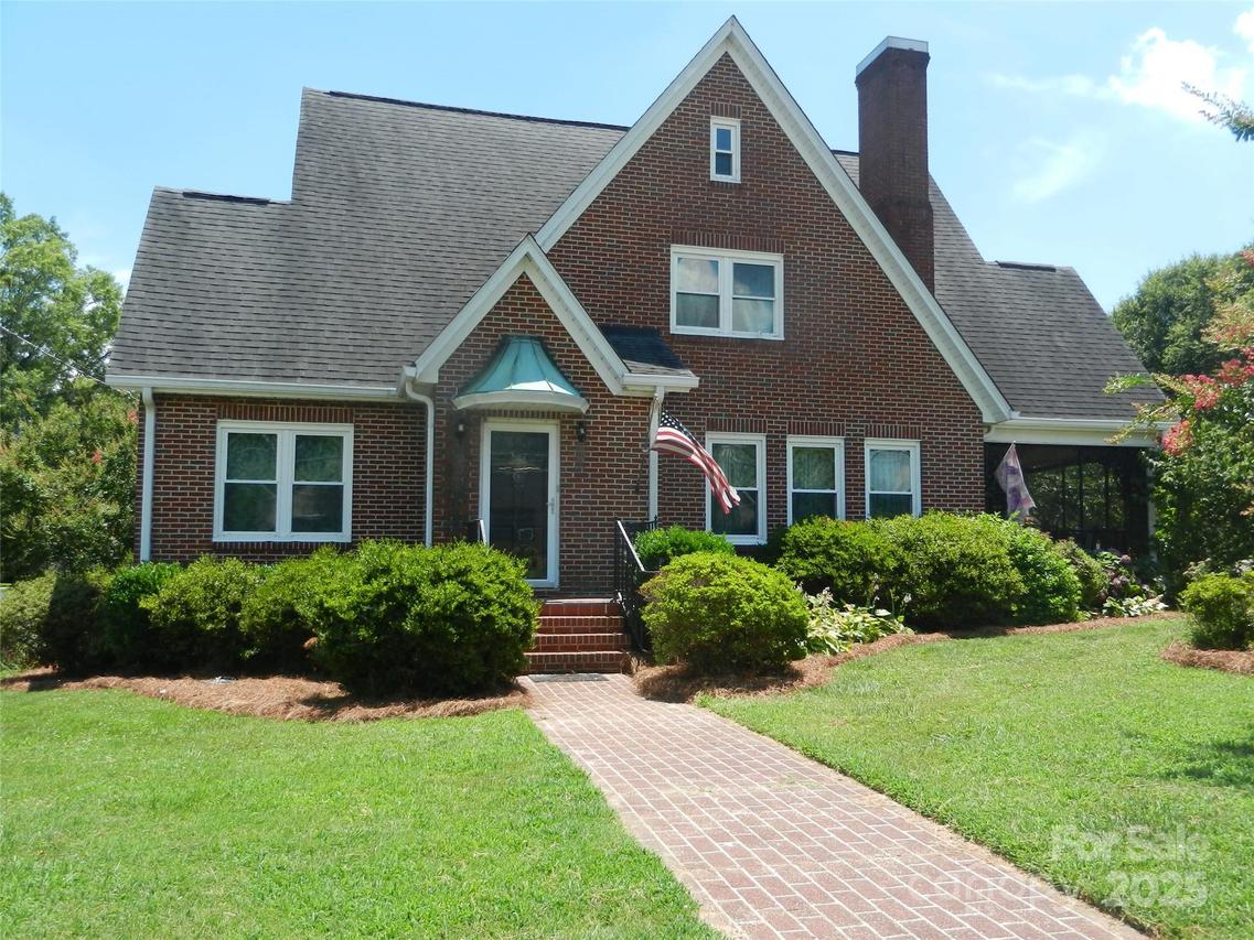 610 E Main St., Cherryville, NC 28021