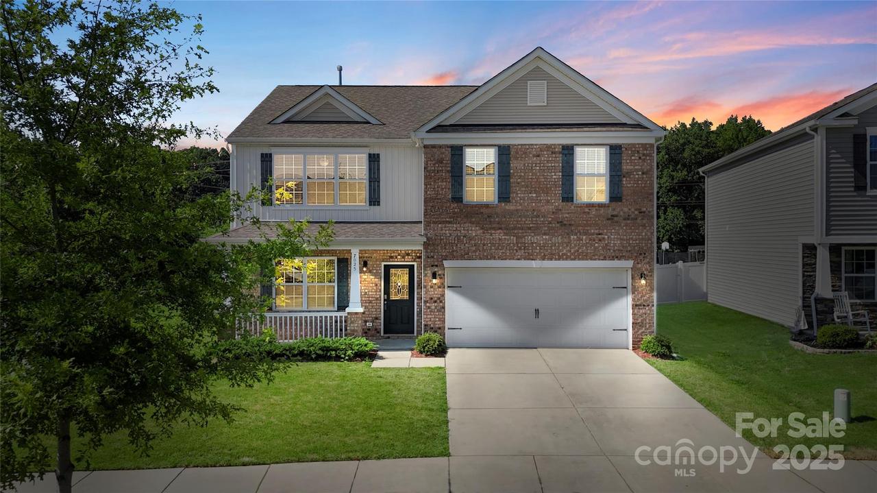 7025 Pennyroyal Way, Charlotte, NC 28216