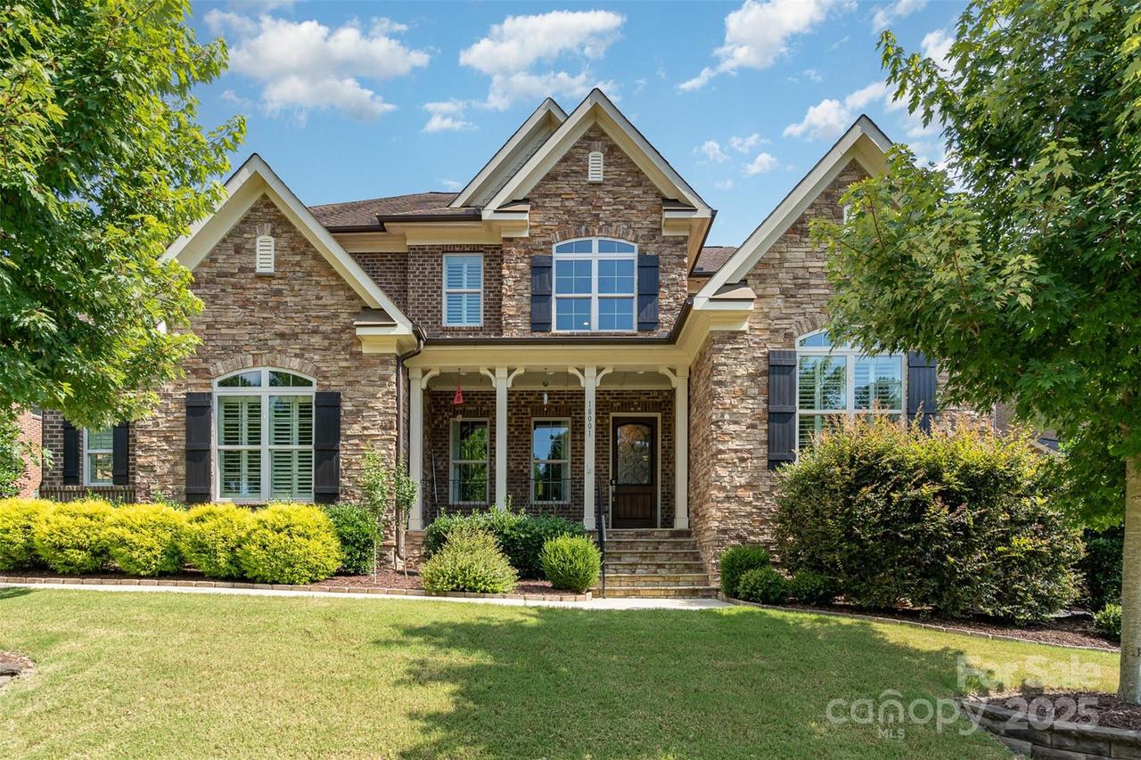 18001 Pawleys Plantation Ln., Charlotte, NC 28278
