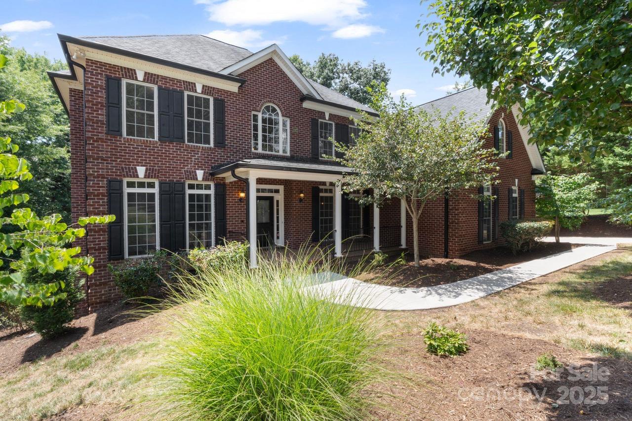 3211 Planters Ridge Rd., Charlotte, NC 28270