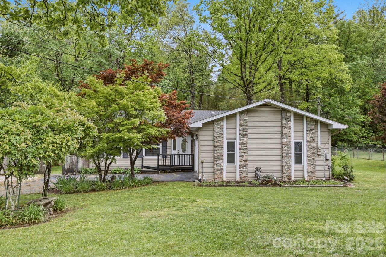 25 Norman Rd., Fletcher, NC 28732