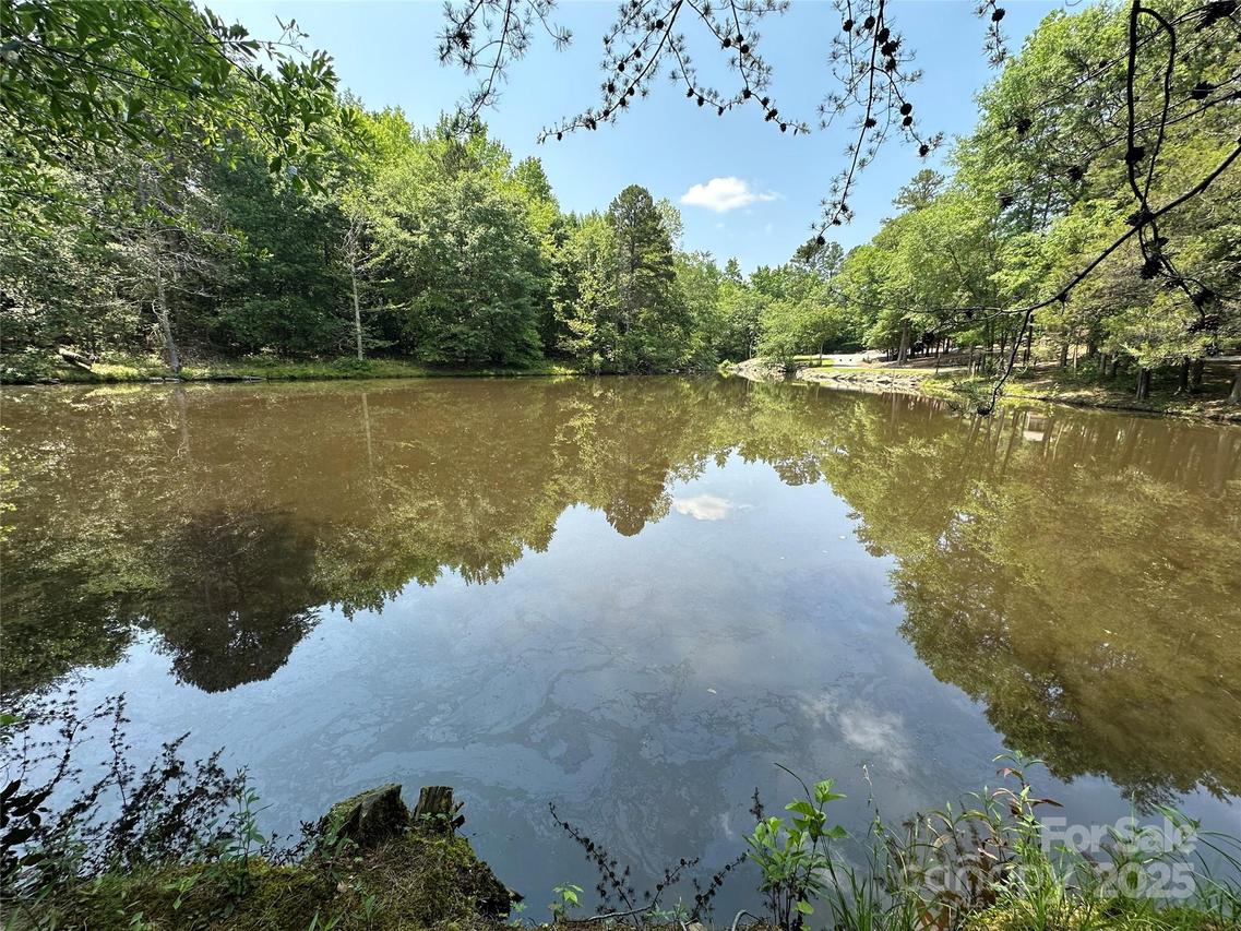 11325 Rozzelles Ferry Rd., Charlotte, NC 28214
