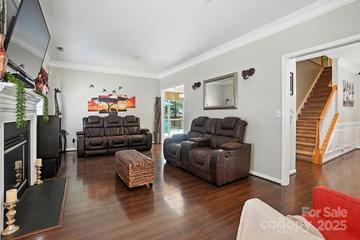 8837 Cedar Run Way, Charlotte, NC 28273