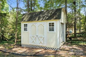 8837 Cedar Run Way, Charlotte, NC 28273