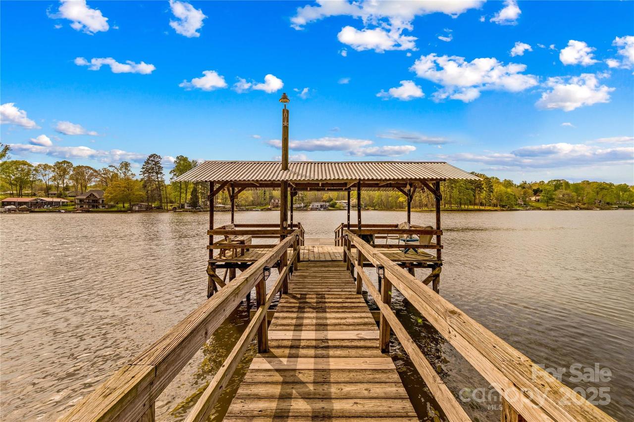 570 Lake Drive 9 Dr., Lexington, NC 27292