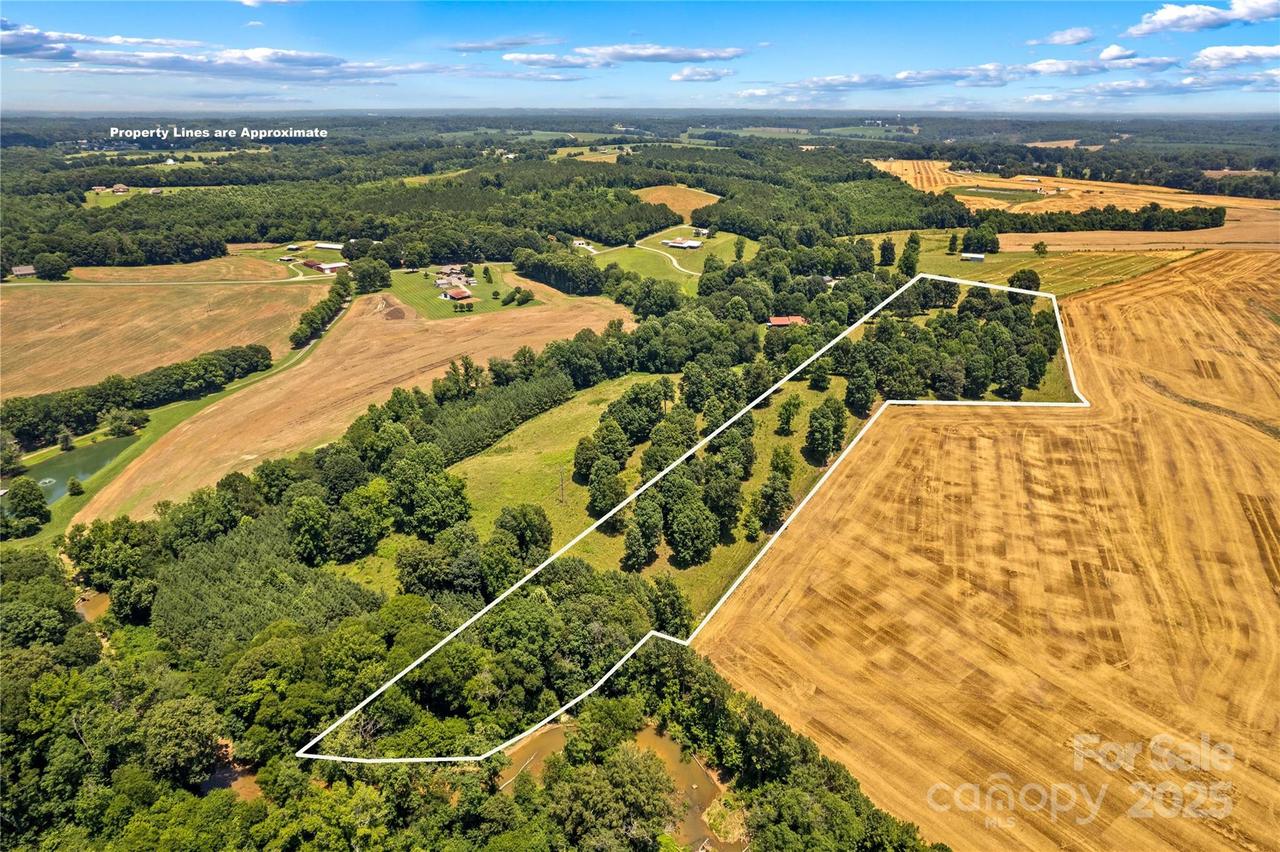 000 J And W Rd., Olin, NC 28660