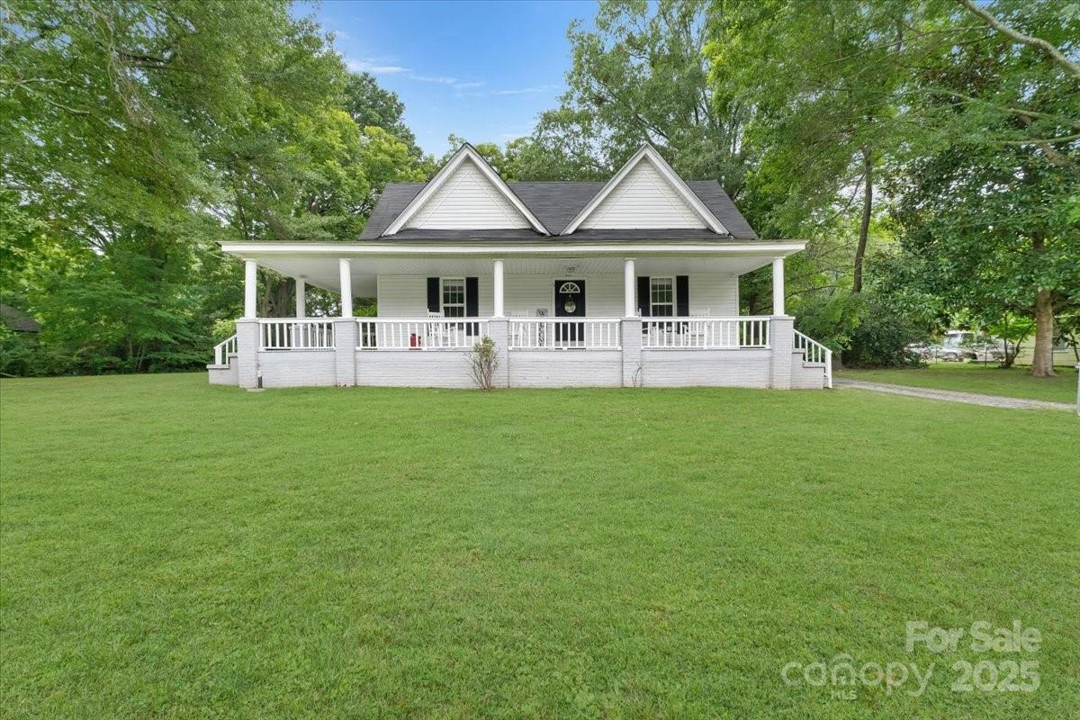 1423 Modena St., Gastonia, NC 28054