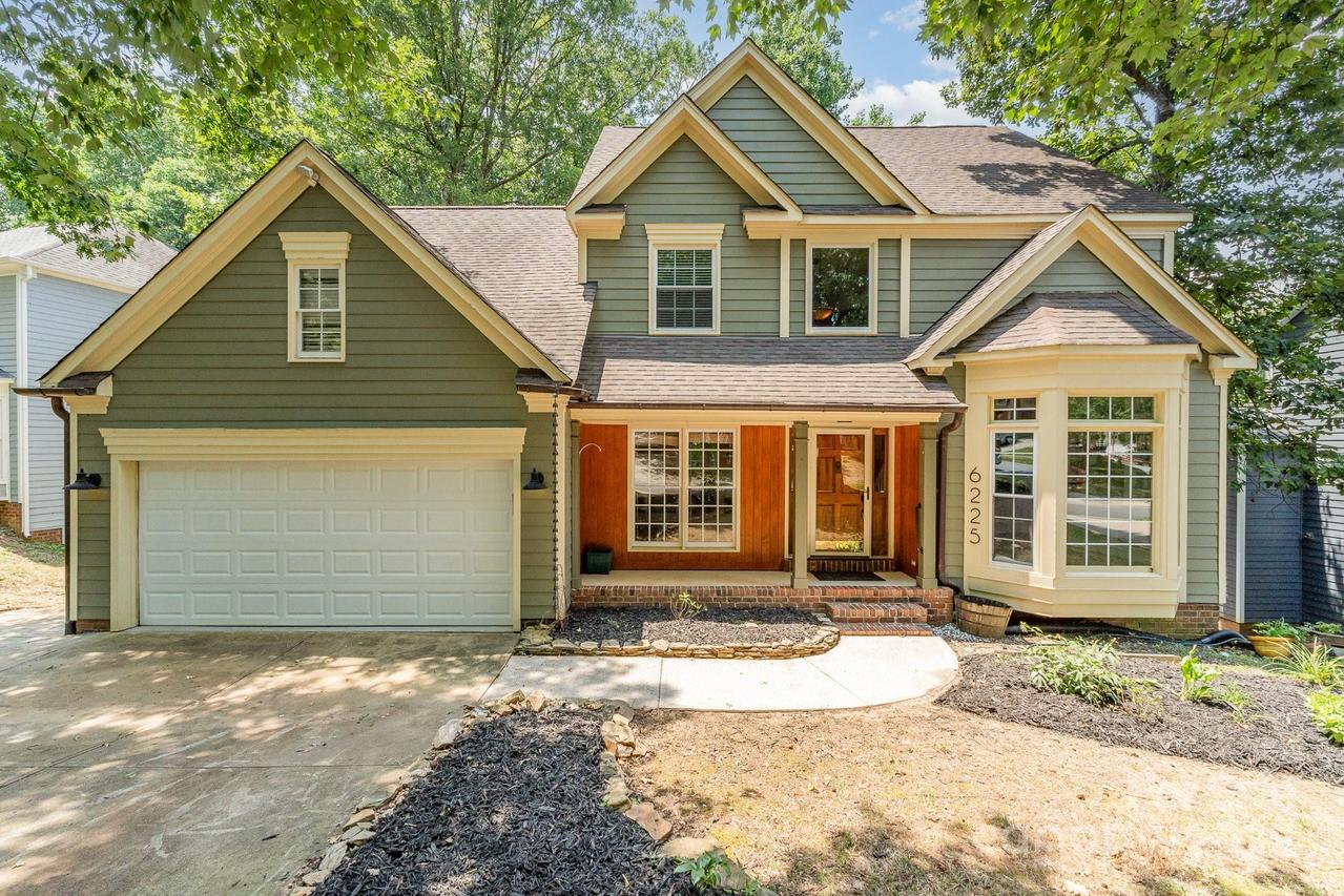 6225 Ash Cove Ln., Charlotte, NC 28269