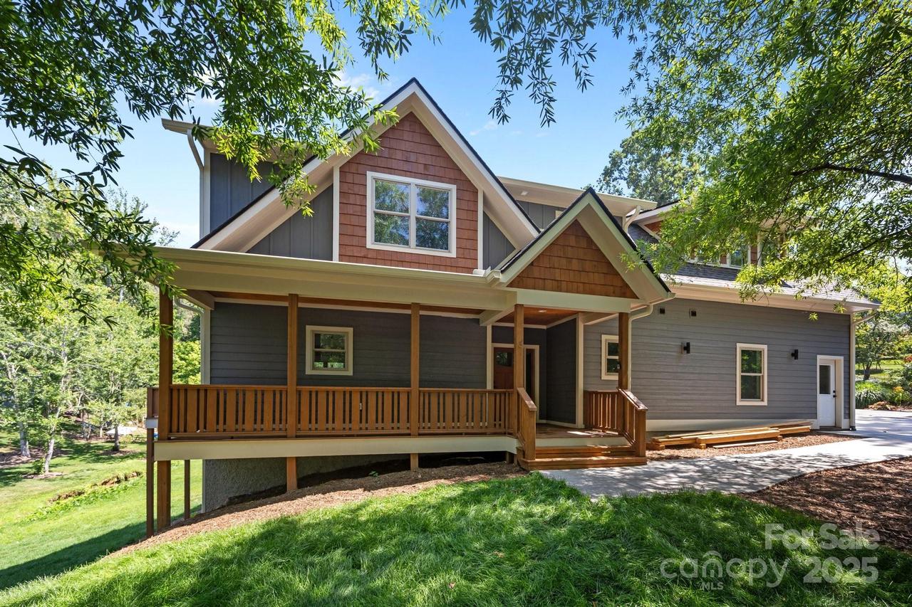 3 River Stone Tr., Asheville, NC 28805