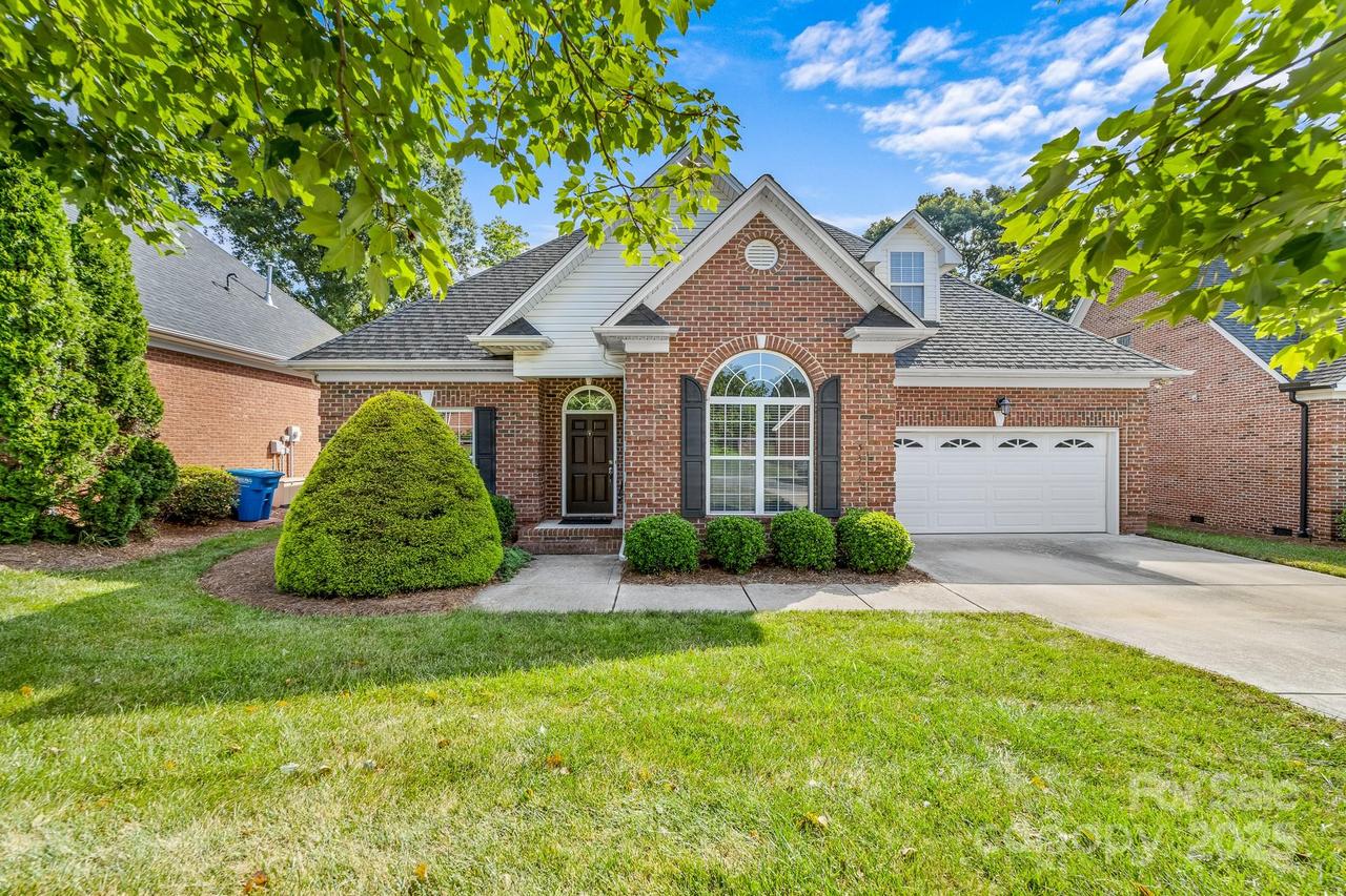 5314 Old Course Dr., Cramerton, NC 28032
