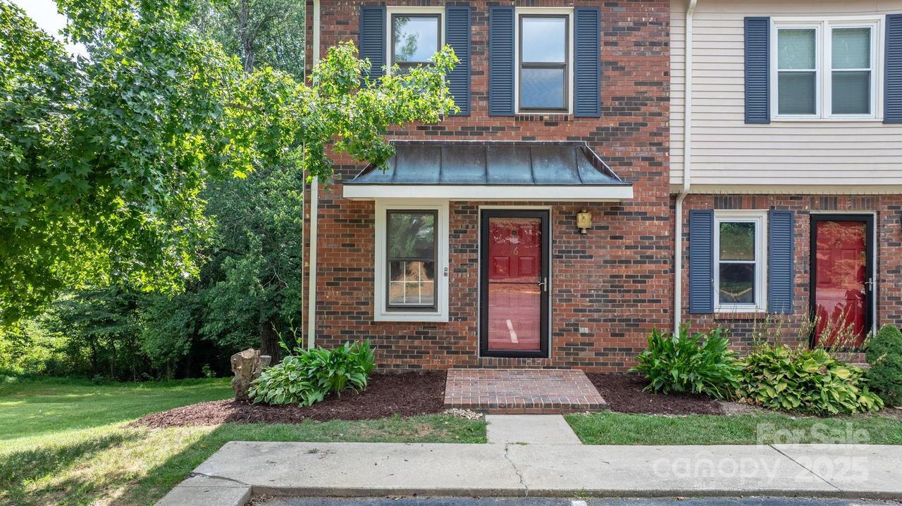 2705 N Center St. #76, Hickory, NC 28601